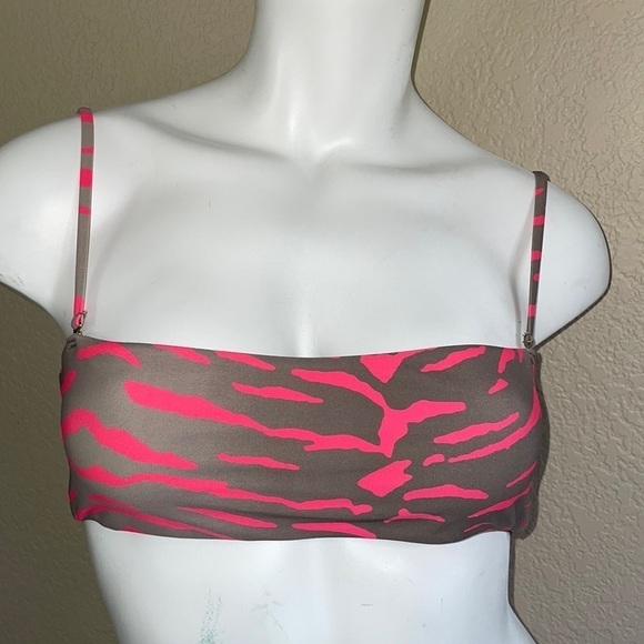 Beach Bunny Bikini Top Hot Tiger BB Tiger Striped Bikini Hot Pink & Nude RARE - Picture 5 of 16